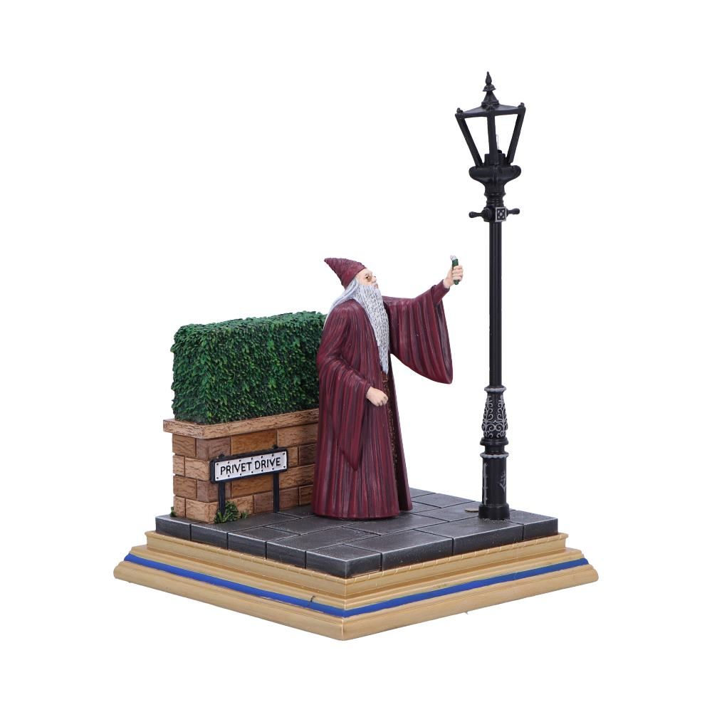 Privet Drive Light Up Figurine